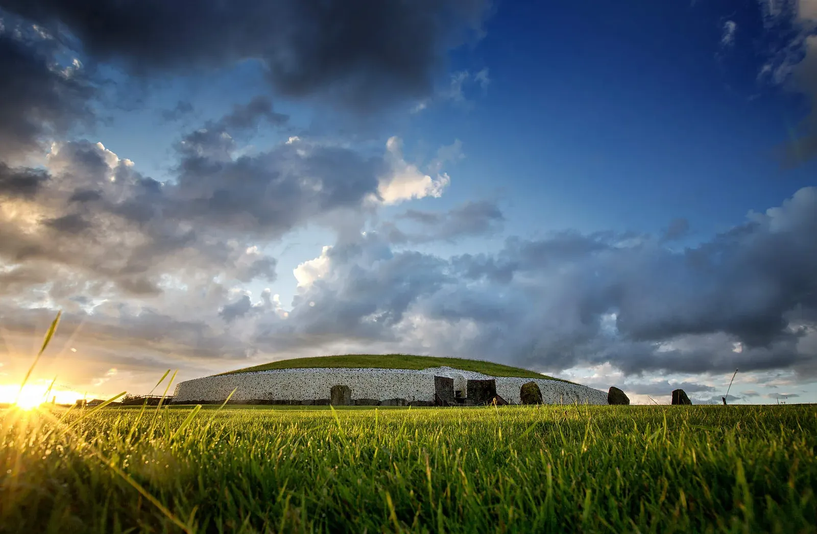 Newgrange & Hill of Tara Tour, photo 1 of 3